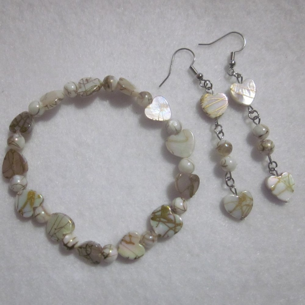 Cream and Gold Heart Bracelet and Earring Set